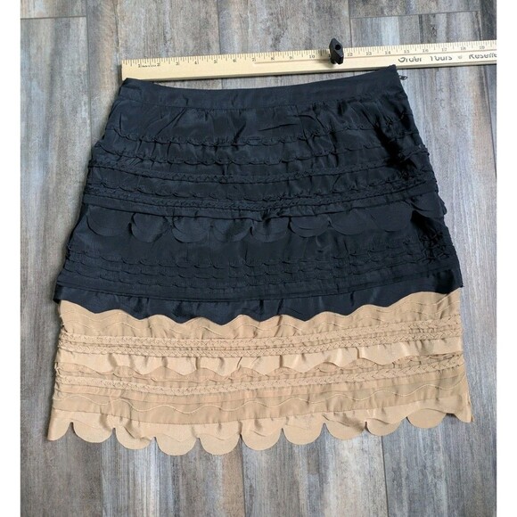 Anthropology MAUVE Scallop Heam Mini Skirt Size 6 Tan Black Tiered Layered - Picture 4 of 8